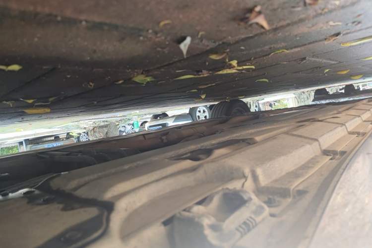 Used Mercedes-Benz R-Class 2011 R 300 L Business Model Chassis Front Right