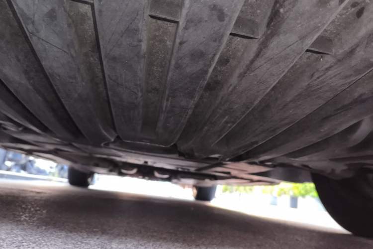 Used Mercedes-Benz R-Class 2011 R 350 L 4MATIC Chassis Front