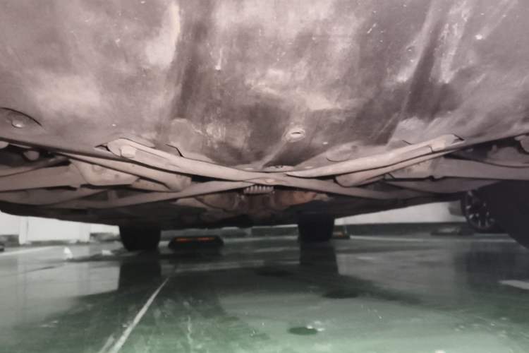 Used Mercedes-Benz R-Class 2011 R 350 L 4MATIC Chassis Rear