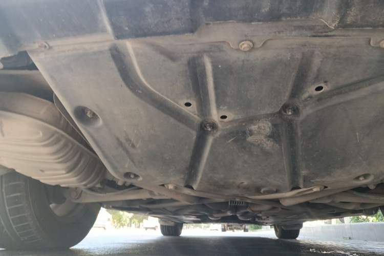 Used Mercedes-Benz R-Class 2011 R 350 L 4MATIC Chassis Rear