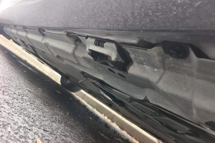 Used Mercedes-Benz R-Class 2011 R 300 L Business Model Chassis Rear Left