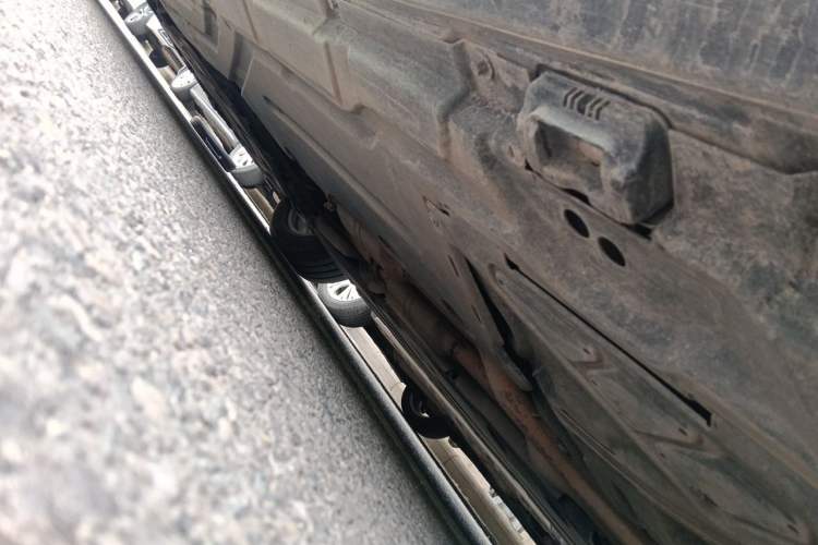 Used Mercedes-Benz R-Class 2011 R 300 L Business Model Chassis Rear Left