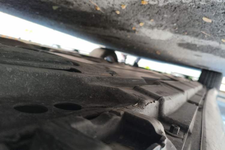 Used Mercedes-Benz R-Class 2011 R 300 L Business Model Chassis Rear Left