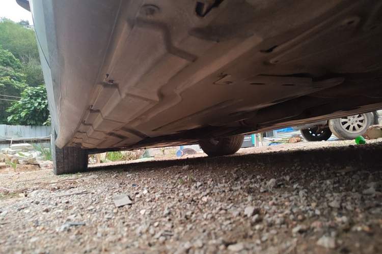 Used Mercedes-Benz R-Class 2011 R 350 L 4MATIC Chassis Rear Left