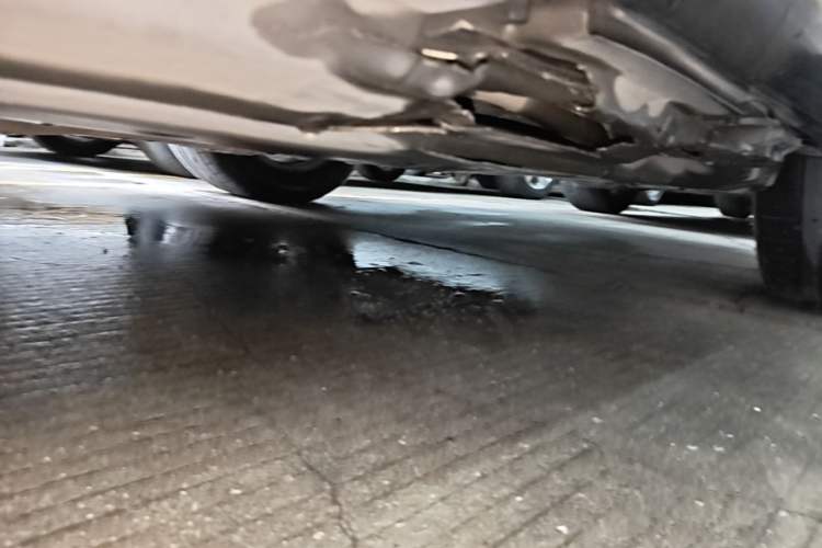 Used Mercedes-Benz R-Class 2011 R 350 L 4MATIC Chassis Rear Left