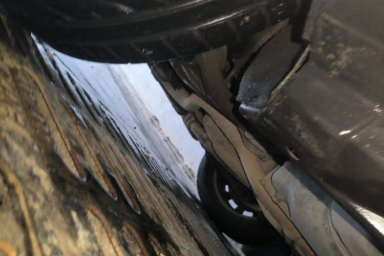 Used Mercedes-Benz R-Class 2011 R 300 L Business Model Chassis Rear Left