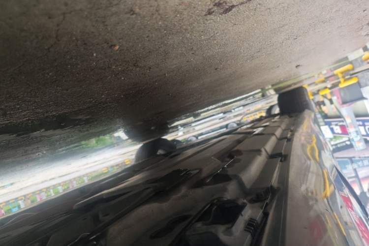 Used Mercedes-Benz R-Class 2011 R 350 L 4MATIC Chassis Rear Left