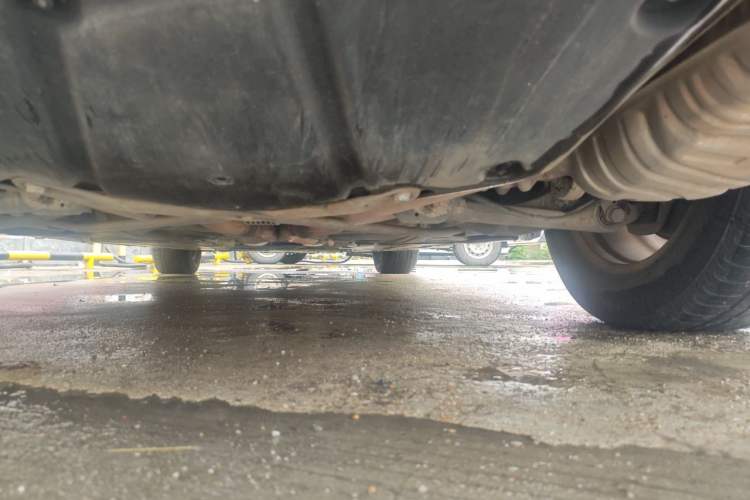 Used Mercedes-Benz R-Class 2011 R 350 L 4MATIC Chassis Rear