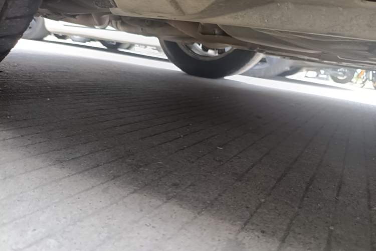 Used Mercedes-Benz R-Class 2011 R 300 L Business Model Chassis Rear Right