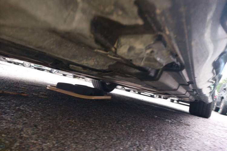 Used Mercedes-Benz R-Class 2011 R 350 L 4MATIC Chassis Rear Right