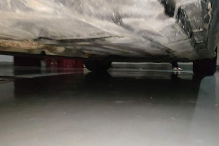 Used Mercedes-Benz R-Class 2011 R 350 L 4MATIC Chassis Rear Right