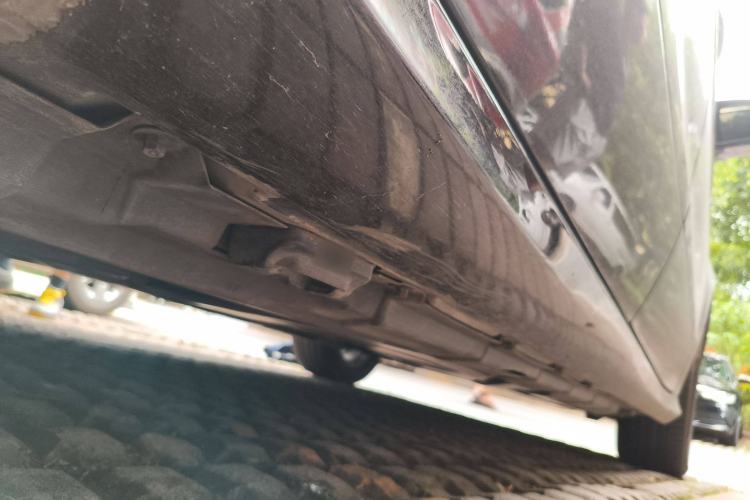 Used Mercedes-Benz R-Class 2011 R 350 L 4MATIC Chassis Rear Right