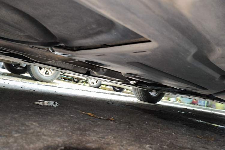 Used Mercedes-Benz R-Class 2011 R 300 L Business Model Chassis Rear Right