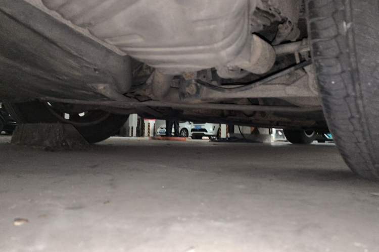 Used Mercedes-Benz R-Class 2011 R 350 L 4MATIC Chassis Rear Right