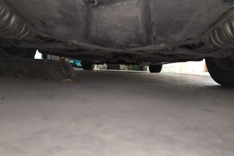 Used Mercedes-Benz R-Class 2011 R 350 L 4MATIC Chassis Rear