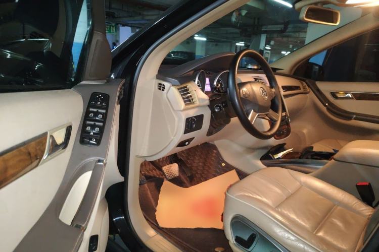 Used Mercedes-Benz R-Class 2011 R 350 L 4MATIC Driver Seat