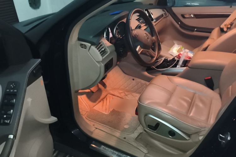Used Mercedes-Benz R-Class 2011 R 350 L 4MATIC Driver Seat