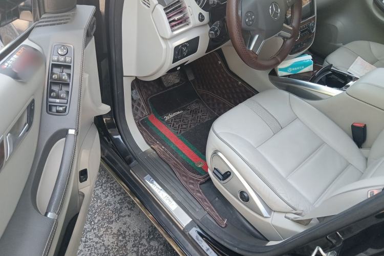 Used Mercedes-Benz R-Class 2011 R 350 L 4MATIC Driver Seat