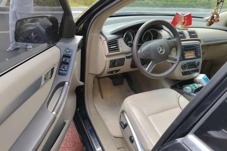 Used Mercedes-Benz R-Class 2011 R 300 L Business Model Driver Seat