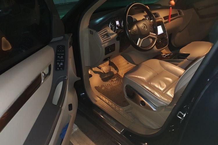 Used Mercedes-Benz R-Class 2011 R 350 L 4MATIC Driver Seat