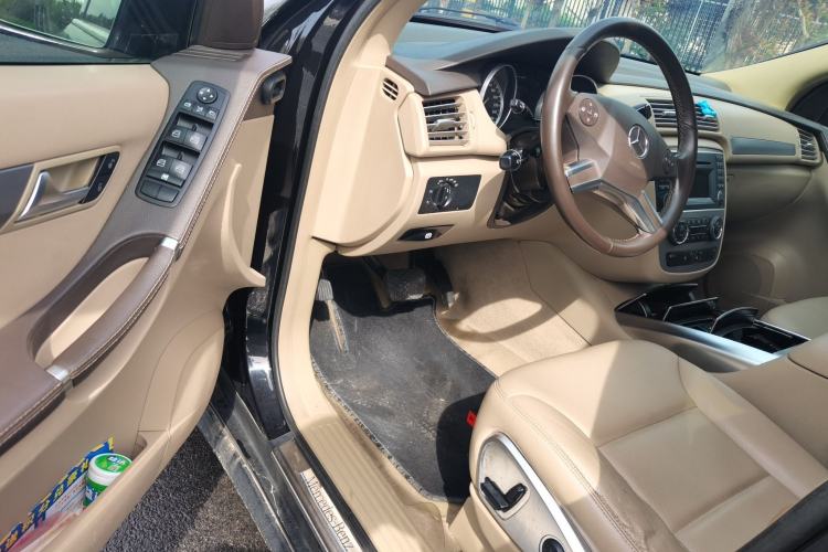 Used Mercedes-Benz R-Class 2011 R 300 L Business Model Driver Seat