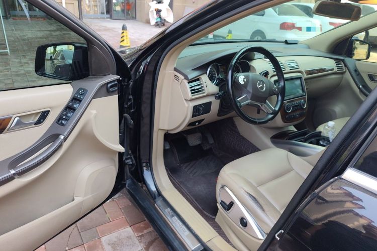 Used Mercedes-Benz R-Class 2011 R 300 L Business Model Driver Seat