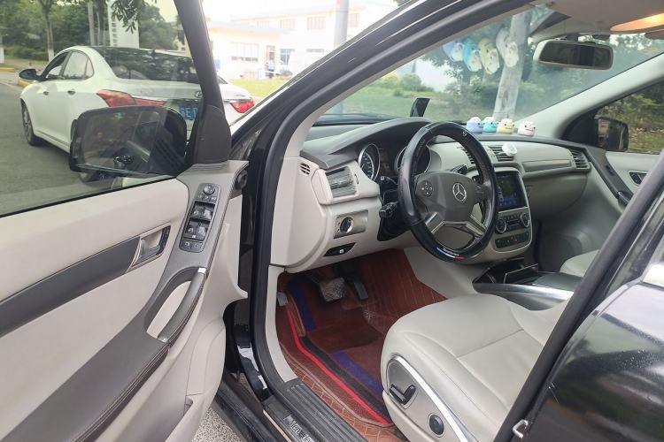 Used Mercedes-Benz R-Class 2011 R 300 L Business Model Driver Seat