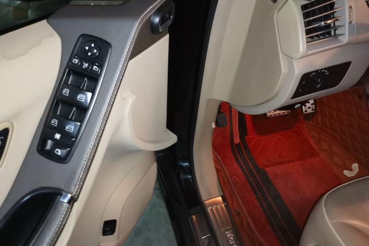 Used Mercedes-Benz R-Class 2011 R 350 L 4MATIC Driver Seat