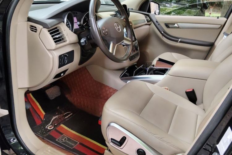 Used Mercedes-Benz R-Class 2011 R 300 L Business Model Driver Seat