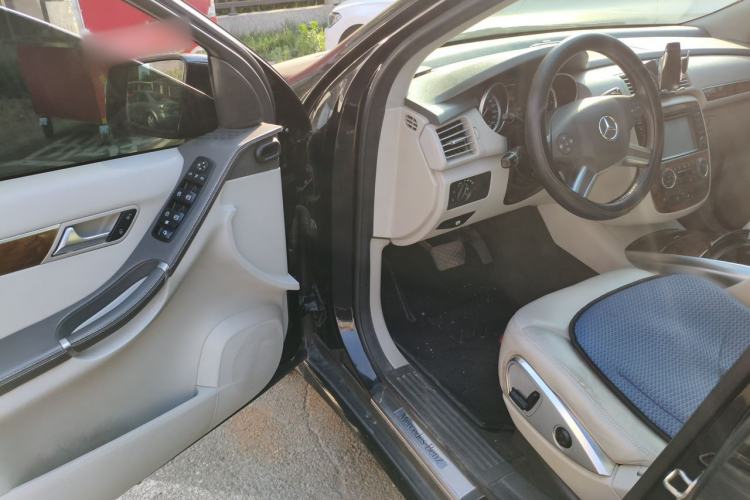 Used Mercedes-Benz R-Class 2011 R 300 L Business Model Driver Seat
