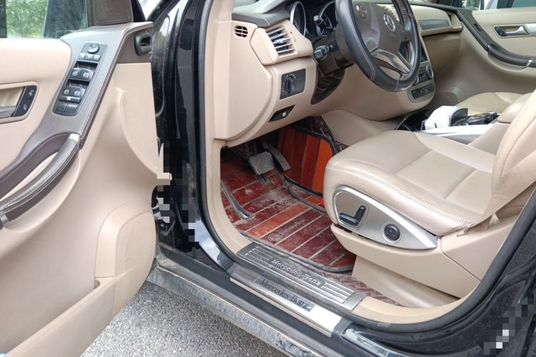 Used Mercedes-Benz R-Class 2011 R 300 L Business Model Driver Seat