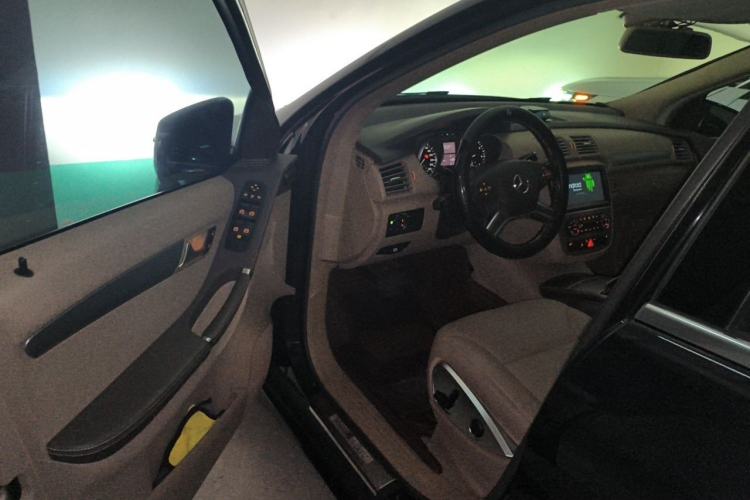 Used Mercedes-Benz R-Class 2011 R 300 L Business Model Driver Seat