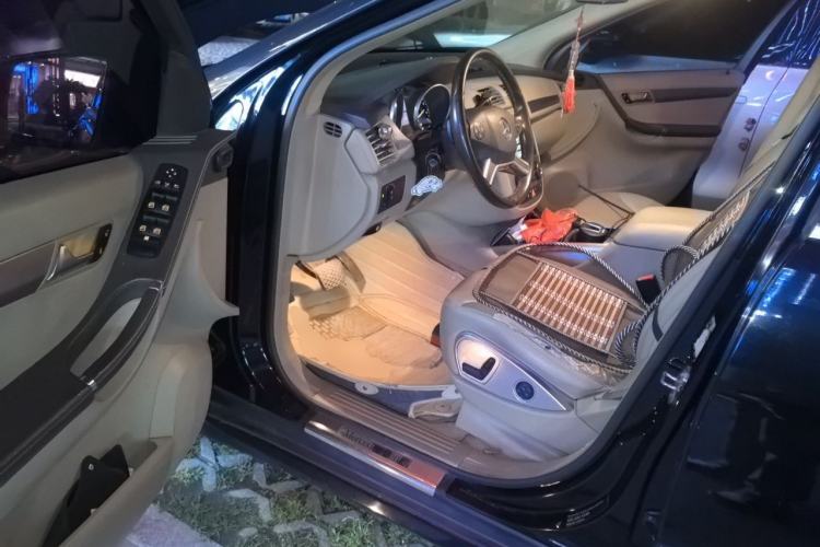 Used Mercedes-Benz R-Class 2011 R 300 L Business Model Driver Seat