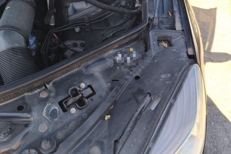 Used Mercedes-Benz R-Class 2011 R 300 L Business Model Engine Bay Left