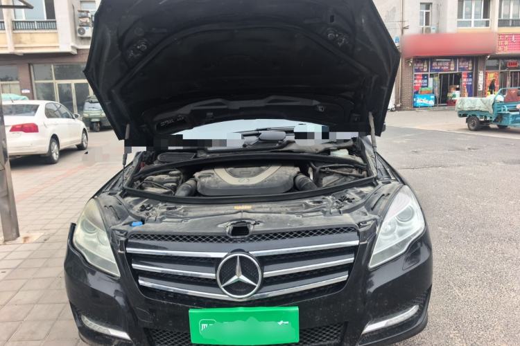 Used Mercedes-Benz R-Class 2011 R 300 L Business Model Engine Bay