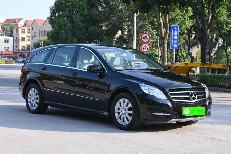 Used Mercedes-Benz R-Class 2011 R 300 L Business Model Exterior 1