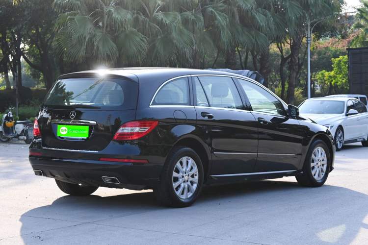Used Mercedes-Benz R-Class 2011 R 300 L Business Model Exterior 4