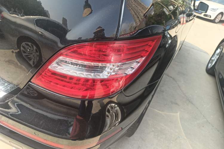 Used Mercedes-Benz R-Class 2011 R 300 L Business Model Exterior 6