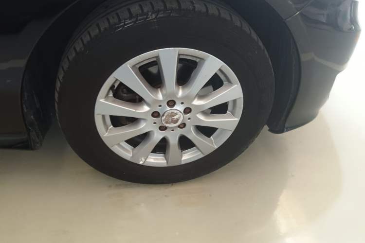 Used Mercedes-Benz R-Class 2011 R 300 L Business Model Exterior 7