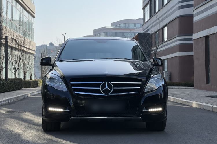 Used Mercedes-Benz R-Class 2011 R 350 L 4MATIC Exterior 7