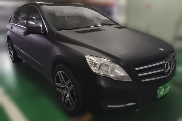 Used Mercedes-Benz R-Class 2011 R 350 L 4MATIC Front Right 45 Deg