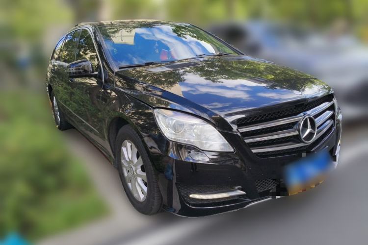 Used Mercedes-Benz R-Class 2011 R 300 L Business Model Front Right 45 Deg