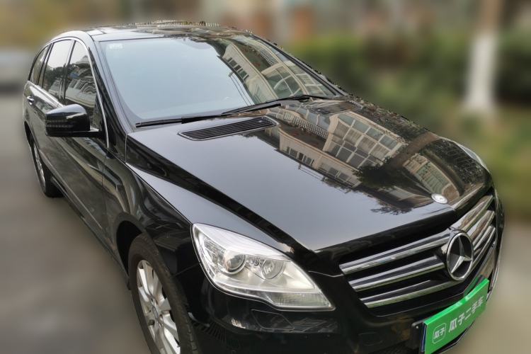 Used Mercedes-Benz R-Class 2011 R 350 L 4MATIC Front Right 45 Deg