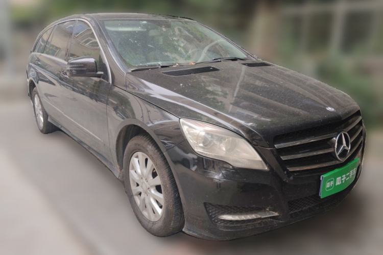 Used Mercedes-Benz R-Class 2011 R 300 L Business Model Front Right 45 Deg