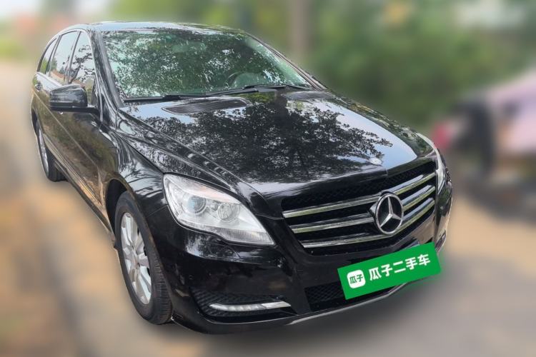Used Mercedes-Benz R-Class 2011 R 300 L Business Model Front Right 45 Deg