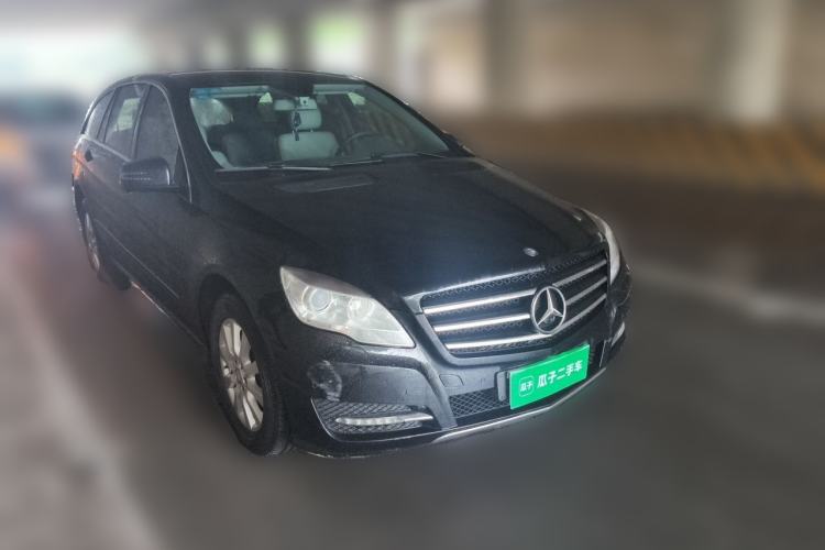 Used Mercedes-Benz R-Class 2011 R 300 L Business Model Front Right 45 Deg