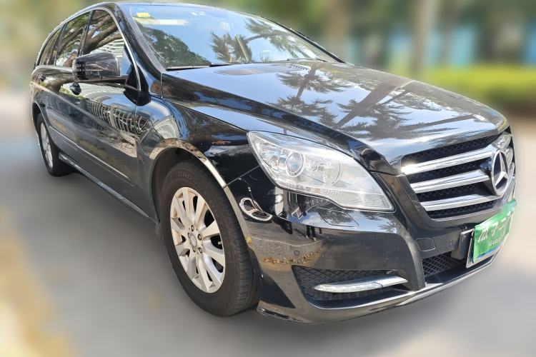 Used Mercedes-Benz R-Class 2011 R 300 L Business Model Front Right 45 Deg