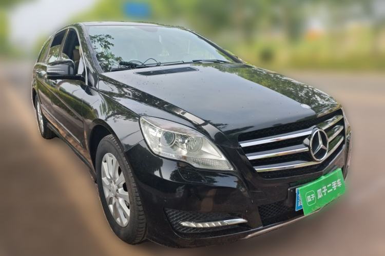 Used Mercedes-Benz R-Class 2011 R 300 L Business Model Front Right 45 Deg