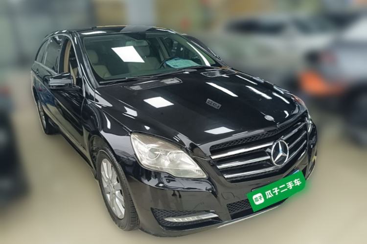 Used Mercedes-Benz R-Class 2011 R 300 L Business Model Front Right 45 Deg