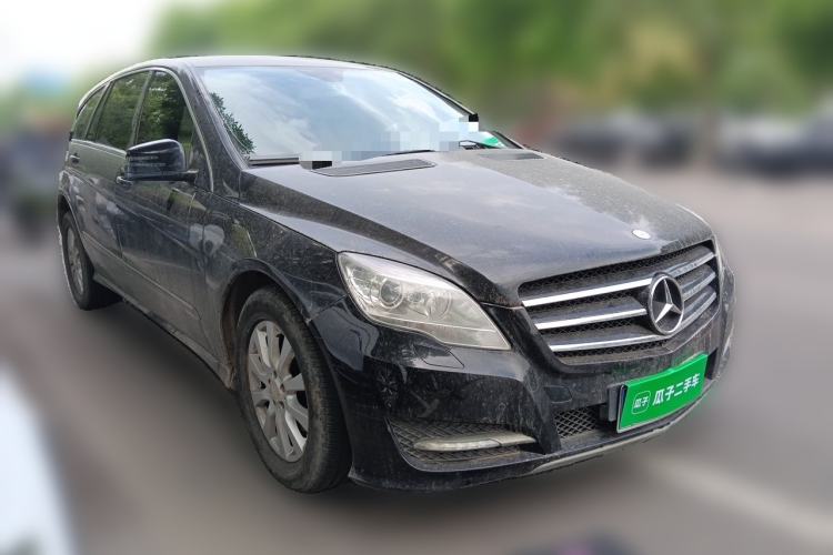 Used Mercedes-Benz R-Class 2011 R 300 L Business Model Front Right 45 Deg
